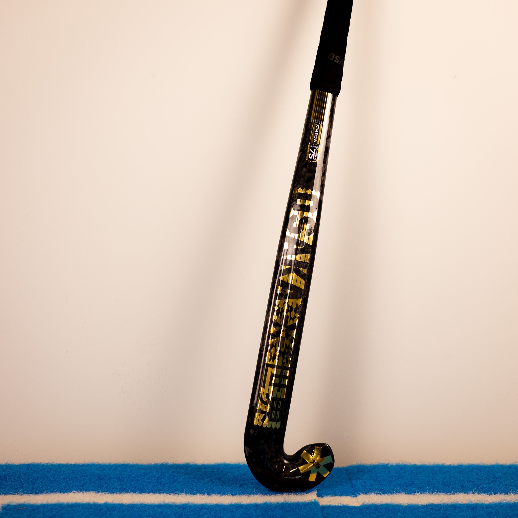 Osaka FutureLab 75 XTR Bow Hockey Stick EX DISPLAY