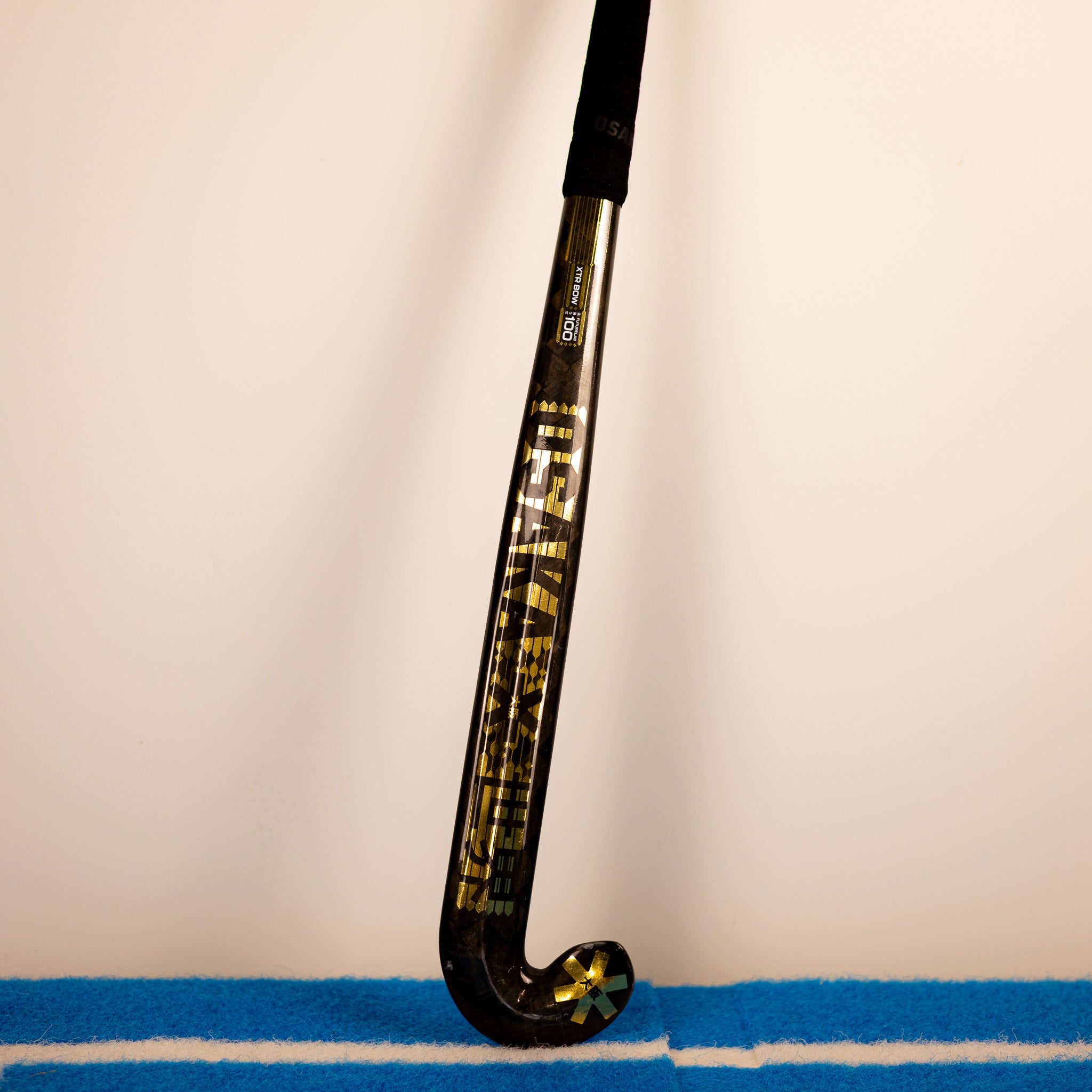 Osaka FutureLab 100 XTR Bow Hockey Stick - EX DISPLAY