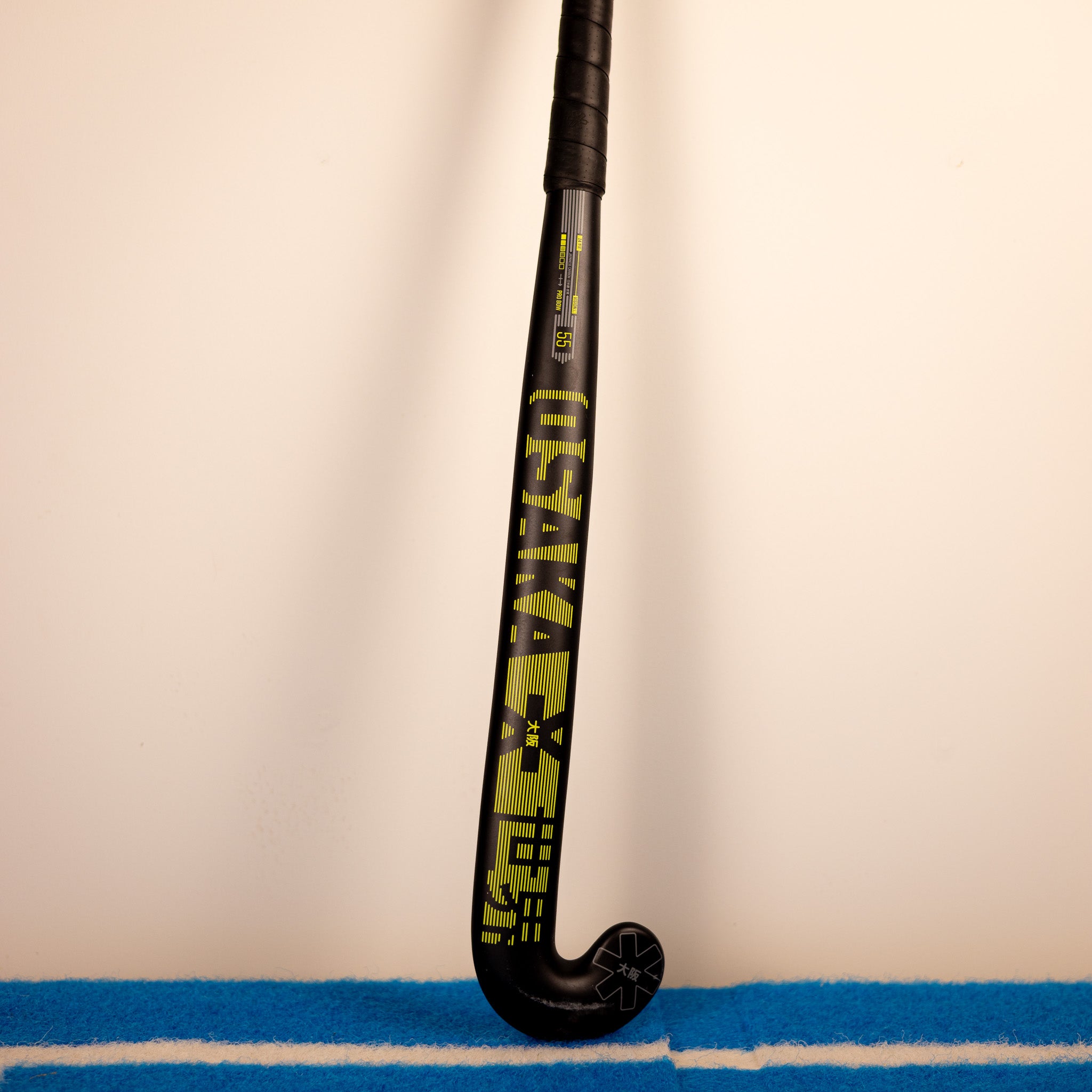 Osaka Vision 55 Pro Bow Hockey Stick Black/Green EX DEMO