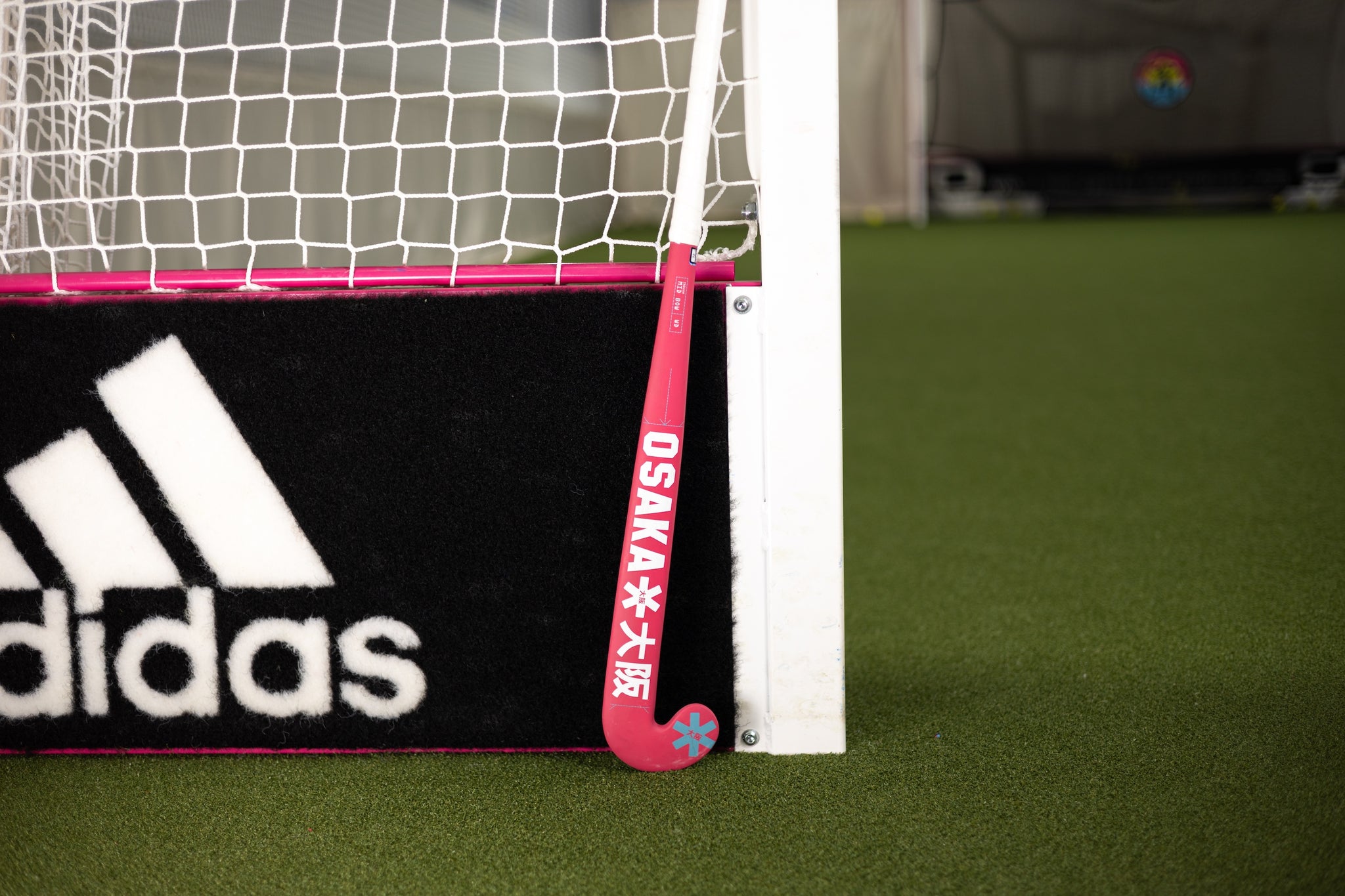 Osaka Mid Bow WD Red Indoor Stick Ex-Display