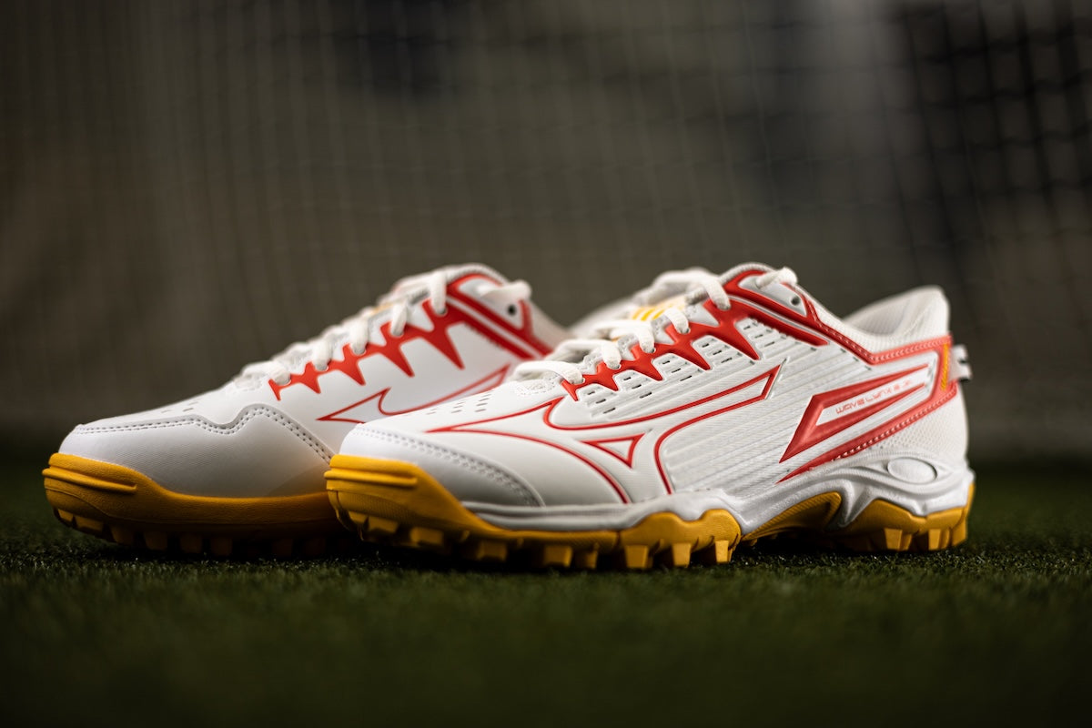 Mizuno Wave Lynx 2 Junior Hockey Shoes White/Fiery Coral/Citrus 25/26 | ONE Sports Warehouse