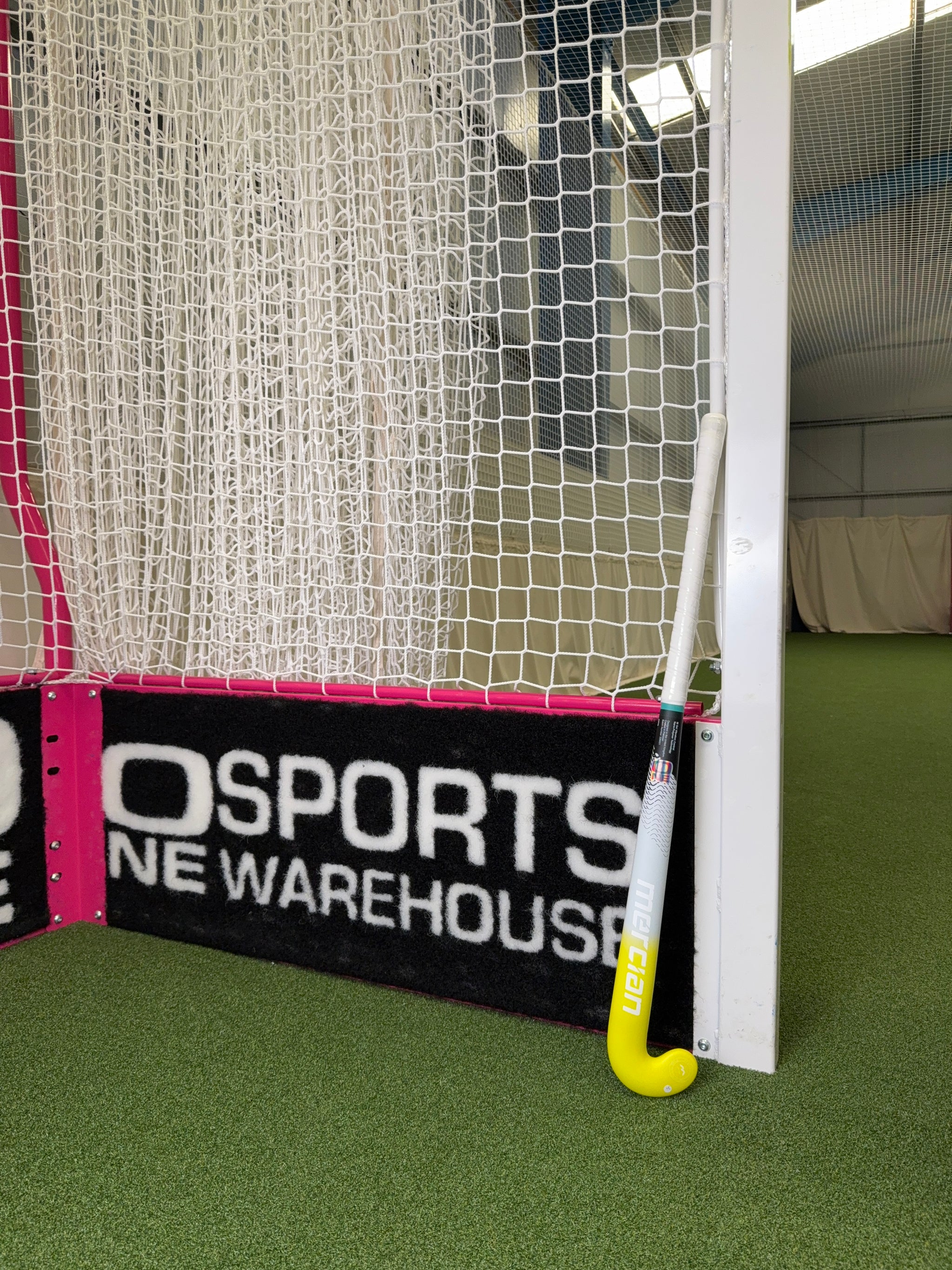 Mercian Genesis CF5 Standard Bend 34" Junior Hockey Stick EX DEMO | ONE Sports Warehouse
