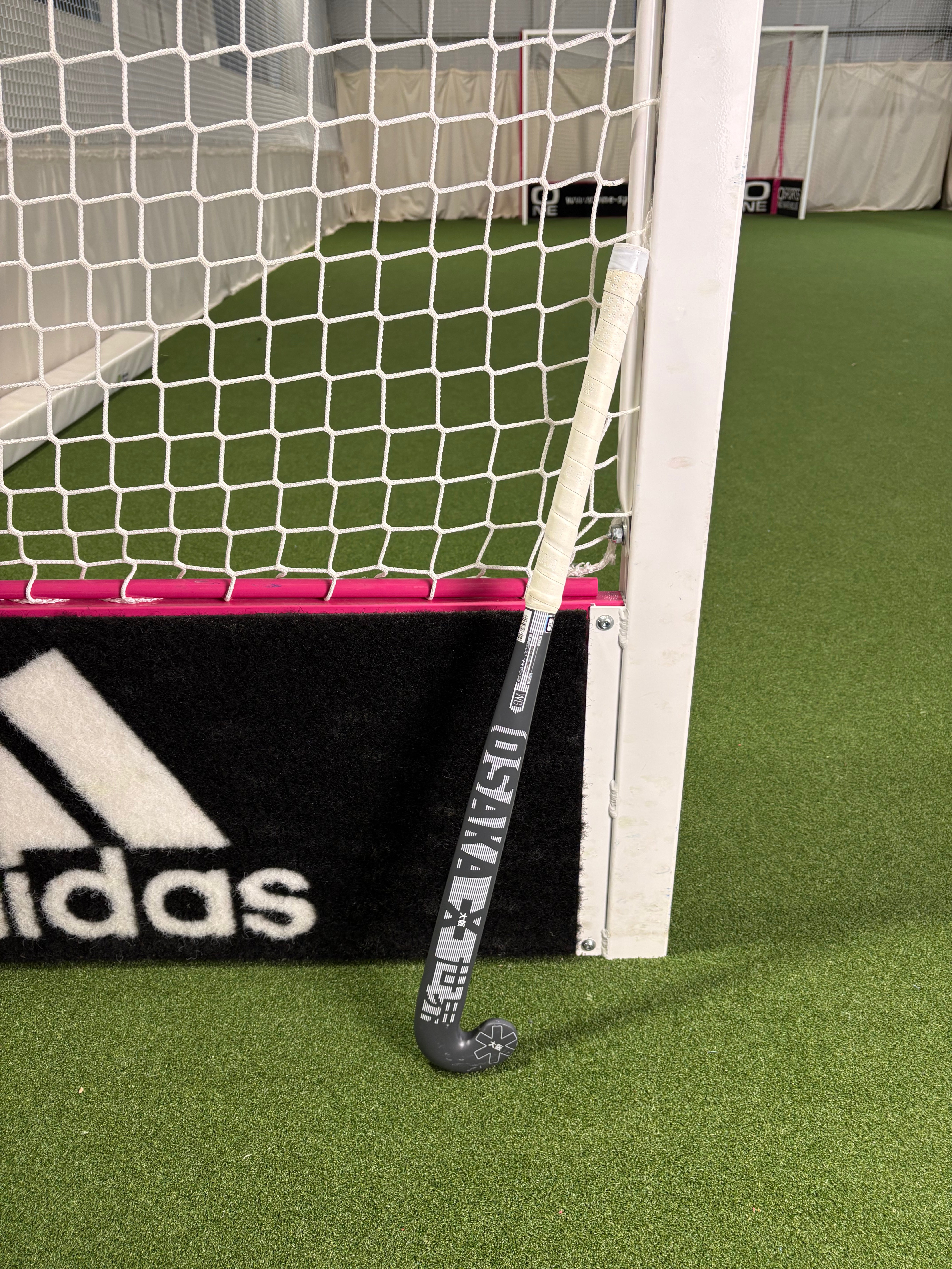Osaka Vision WG Grow Bow Junior Hockey Stick Ex-Demo | ONE Sports Warehouse