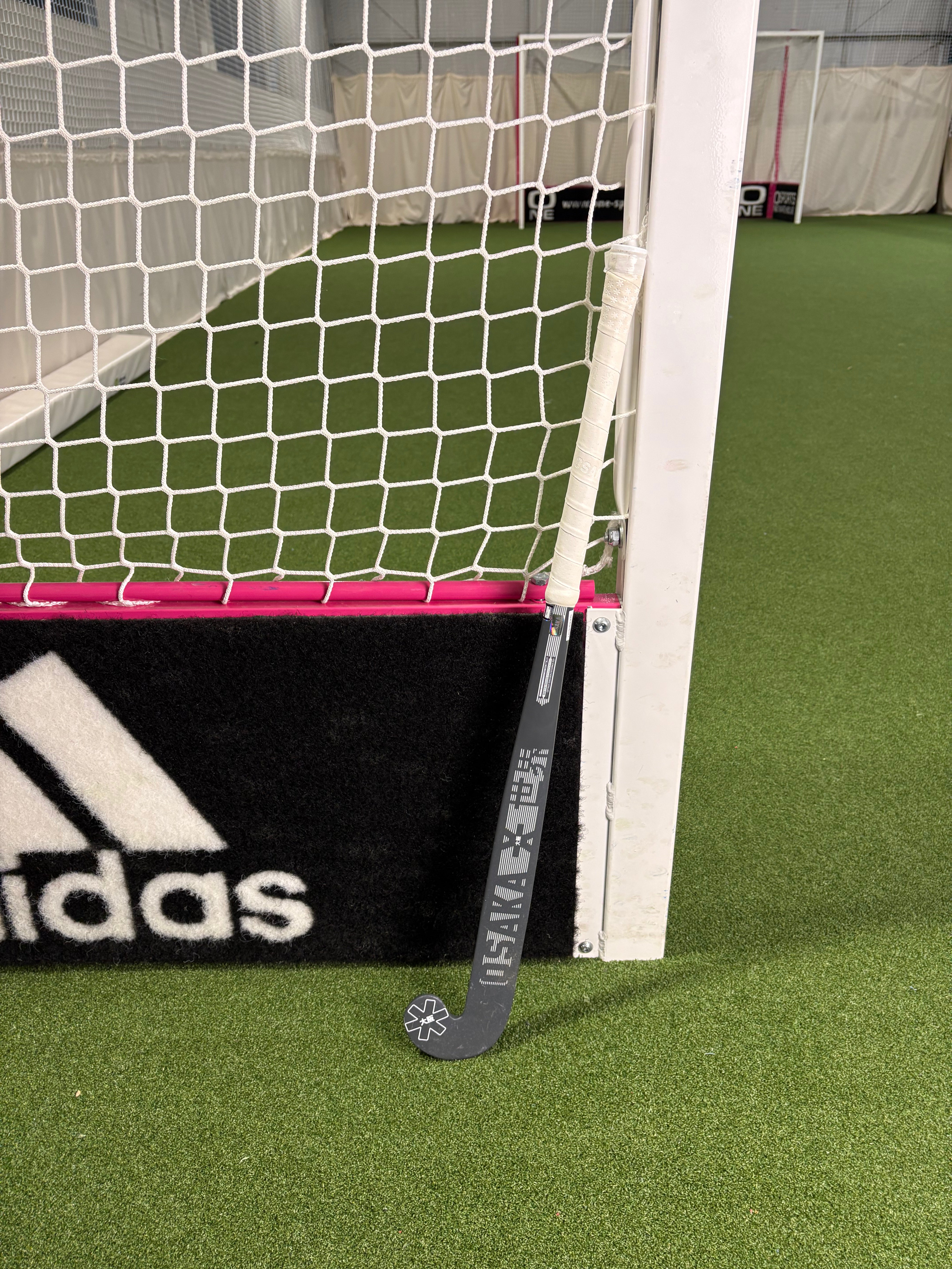 Osaka Vision WG Grow Bow Junior Hockey Stick Ex-Demo | ONE Sports Warehouse