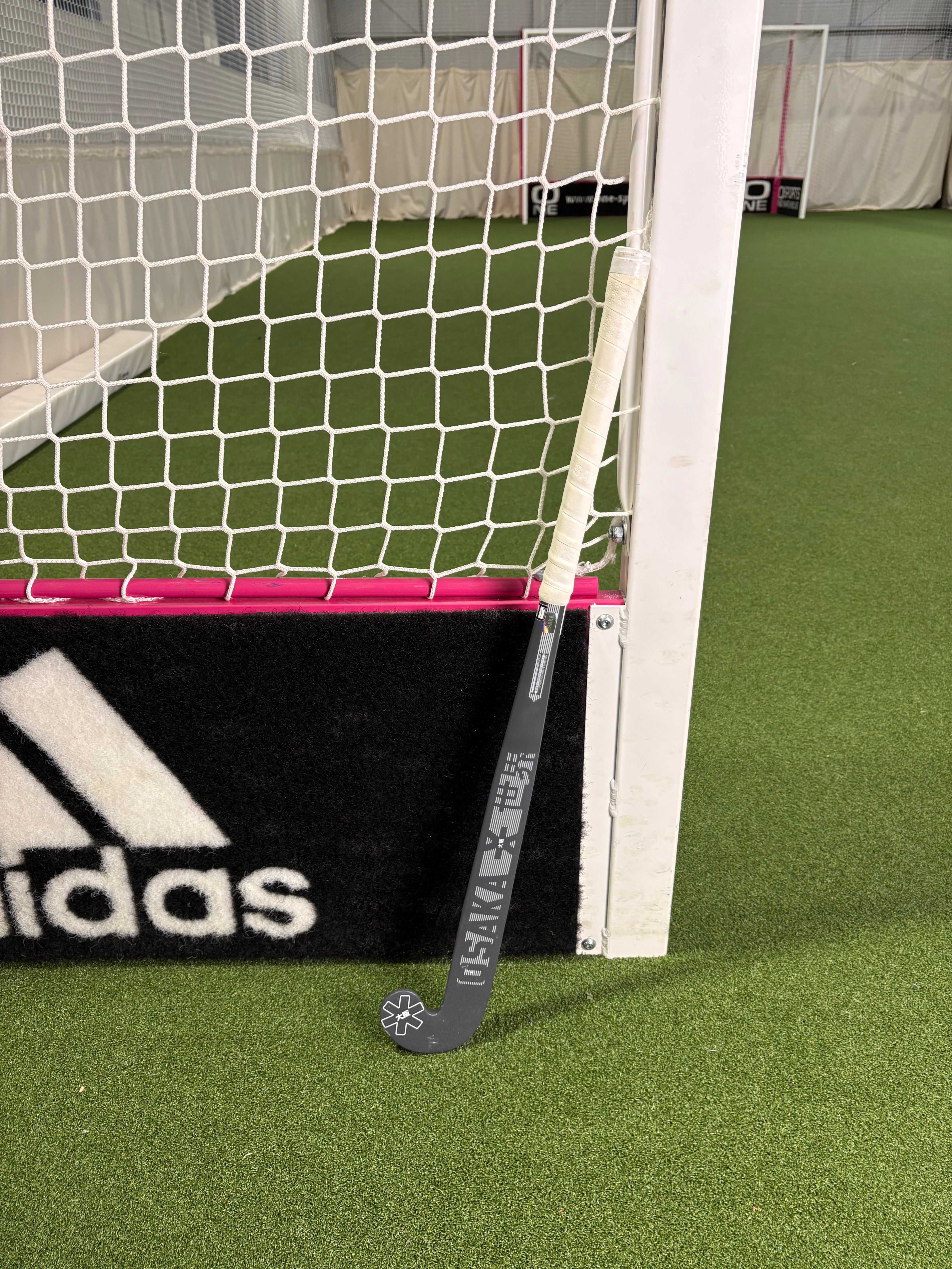 Osaka Vision WG Grow Bow Junior Hockey Stick Ex-Demo | ONE Sports Warehouse