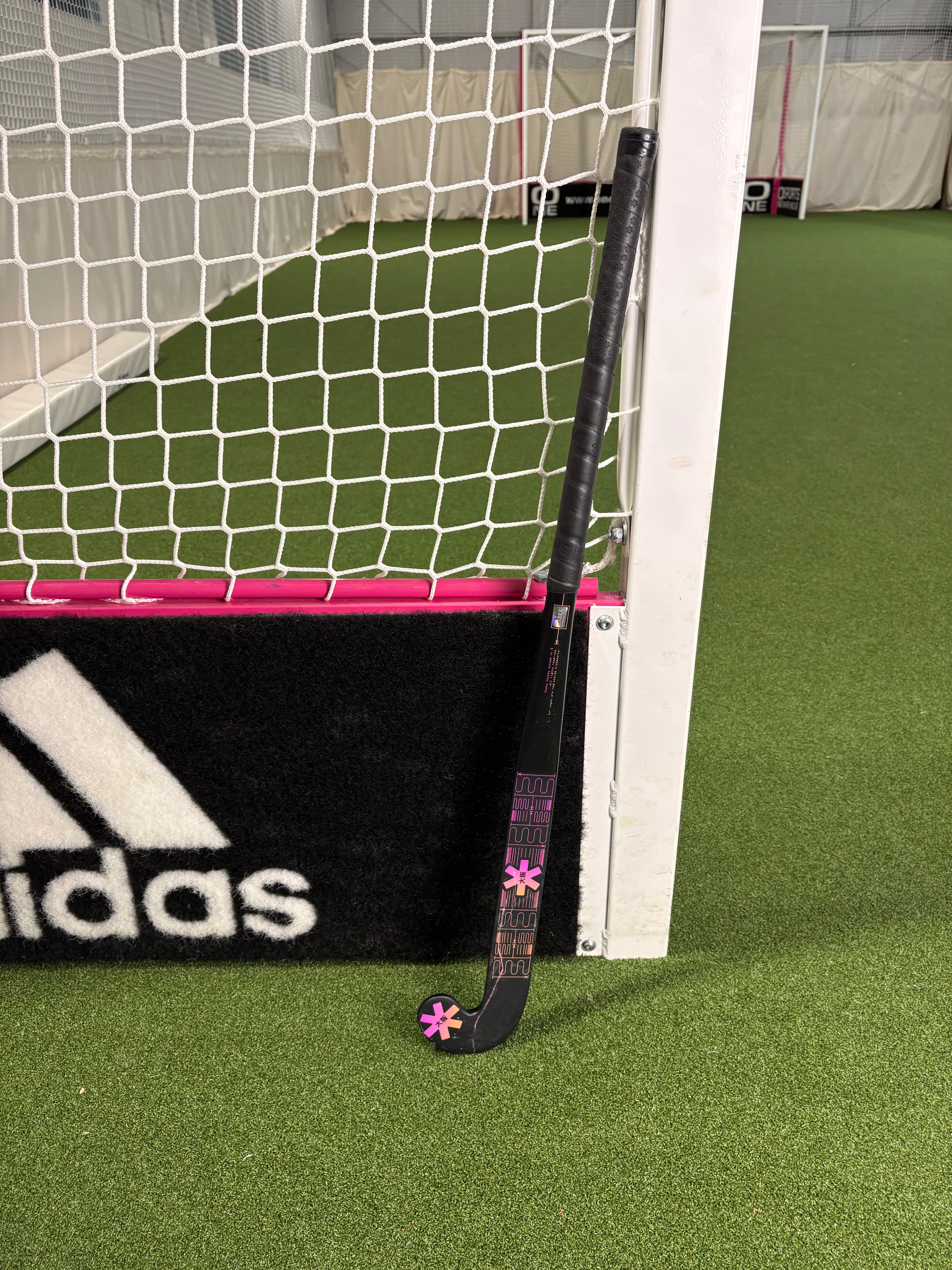 Osaka Mid Bow 10 Pink Junior Hockey Stick Ex-Demo | ONE Sports Warehouse