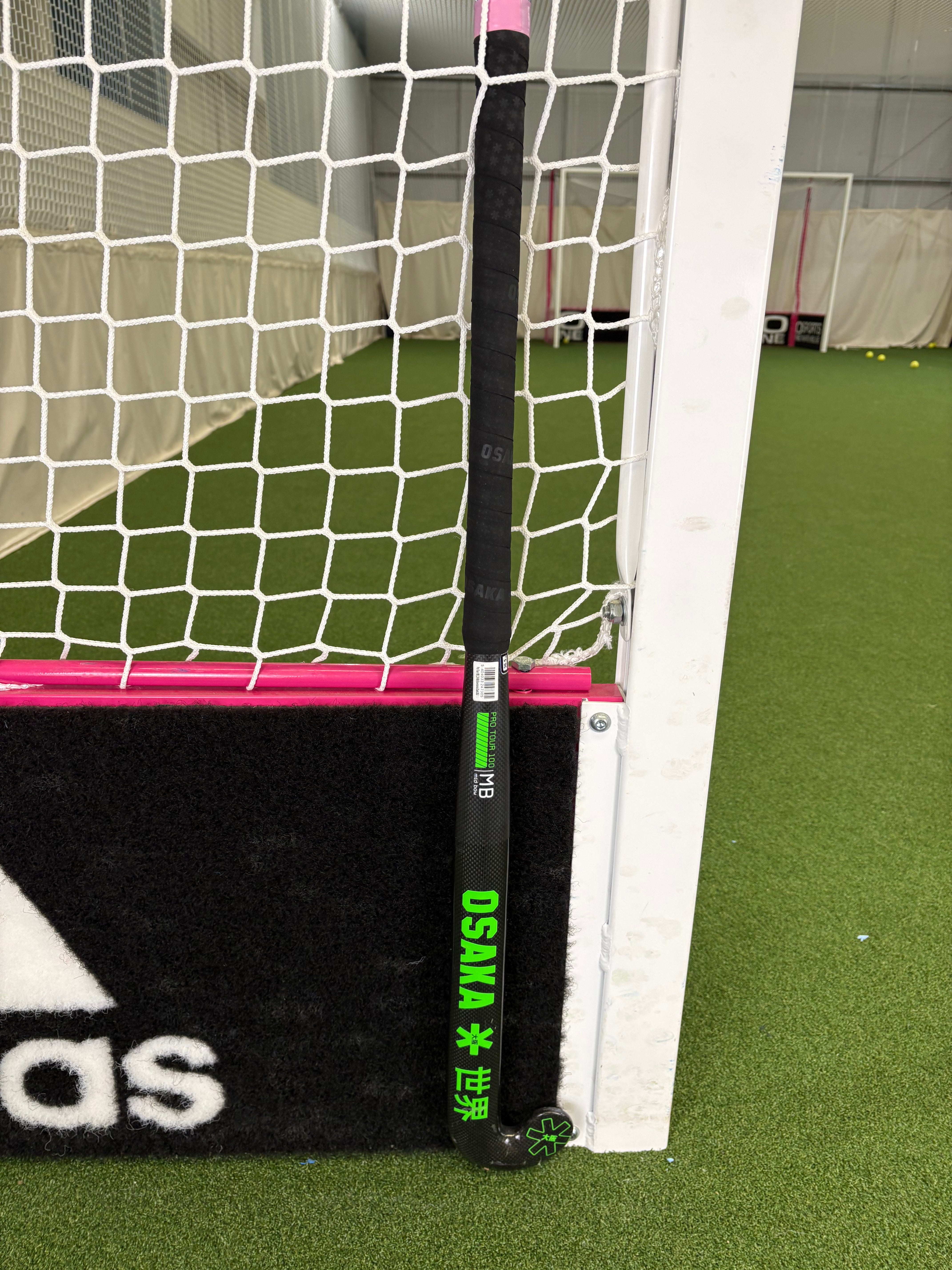Osaka Pro Tour 100 Mid Bow Hockey Stick Ex-Demo