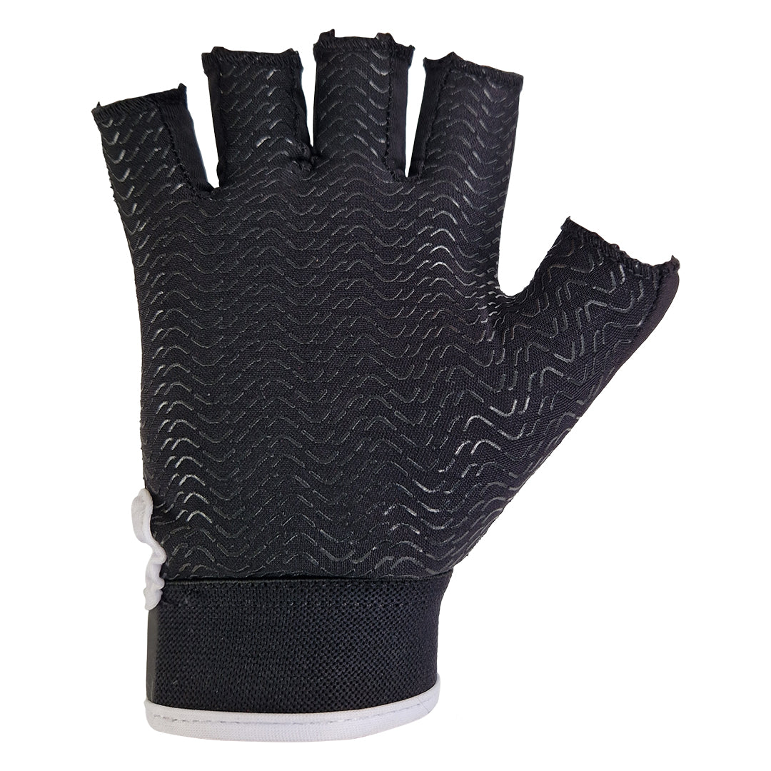 Mercian Genesis Player Glove Closed Palm Black - face view