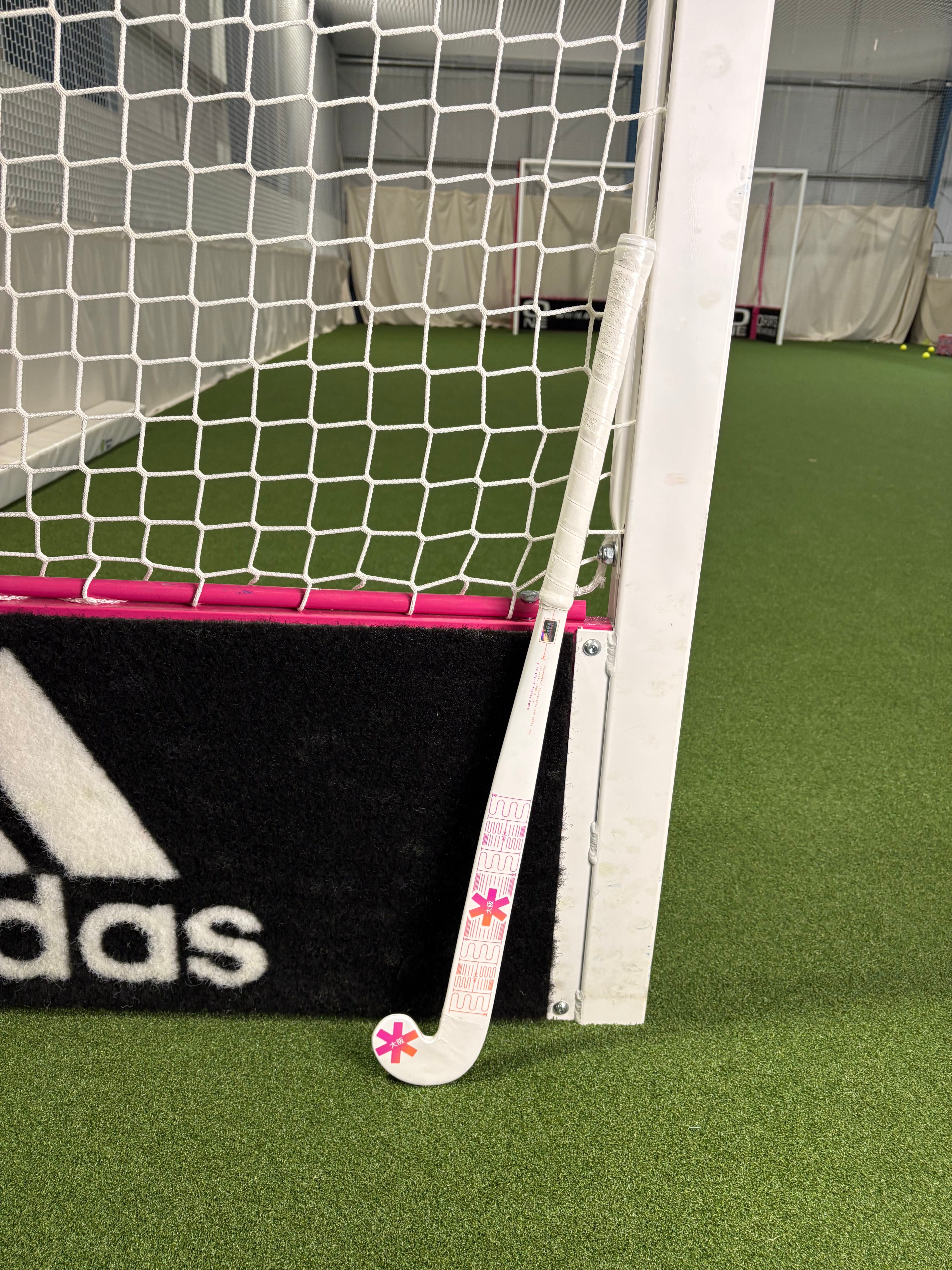 Osaka Mid Bow WG Pink Junior Hockey Stick Ex-Display | ONE Sports Warehouse