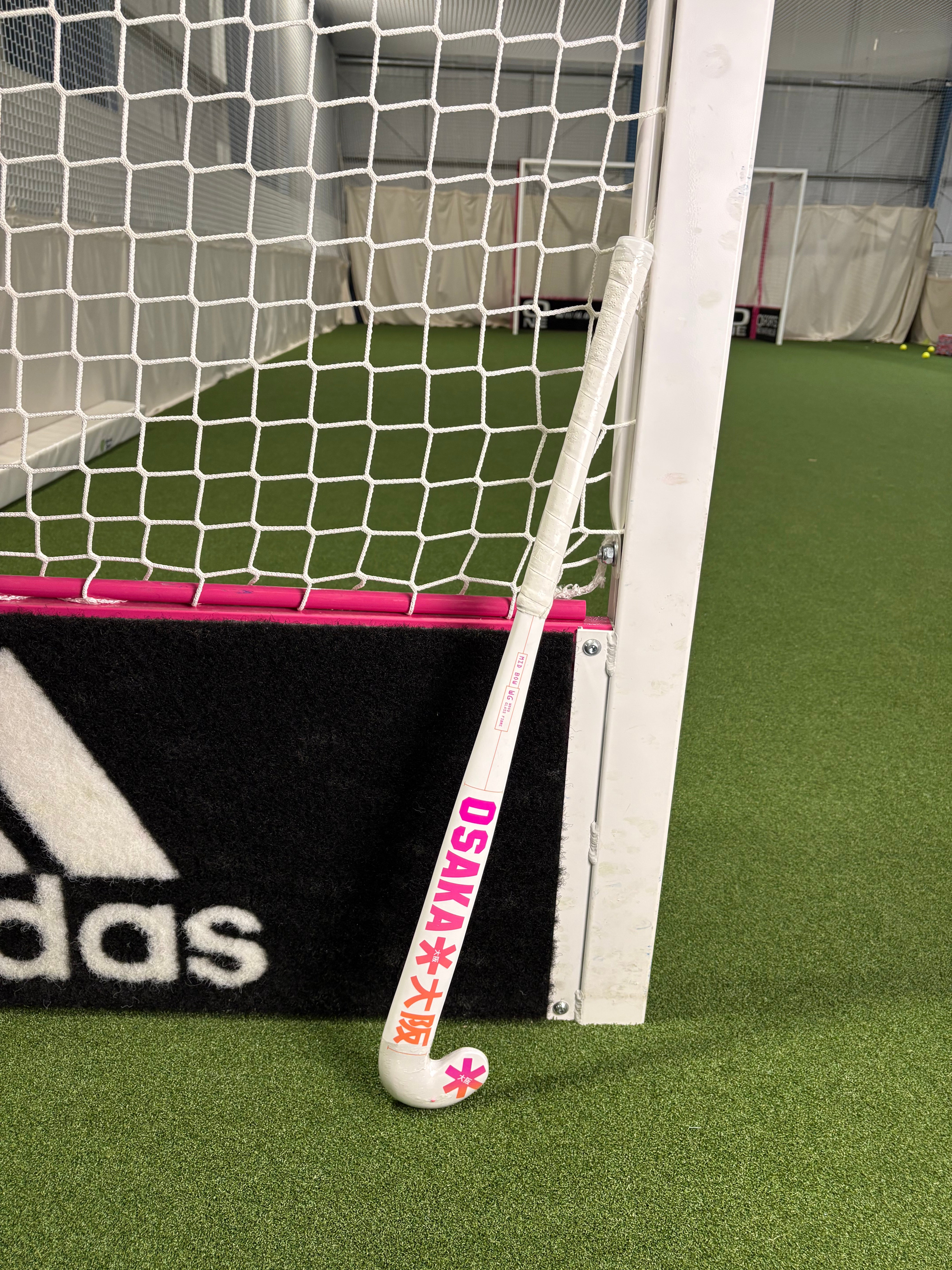 Osaka Mid Bow WG Pink Junior Hockey Stick Ex-Display | ONE Sports Warehouse