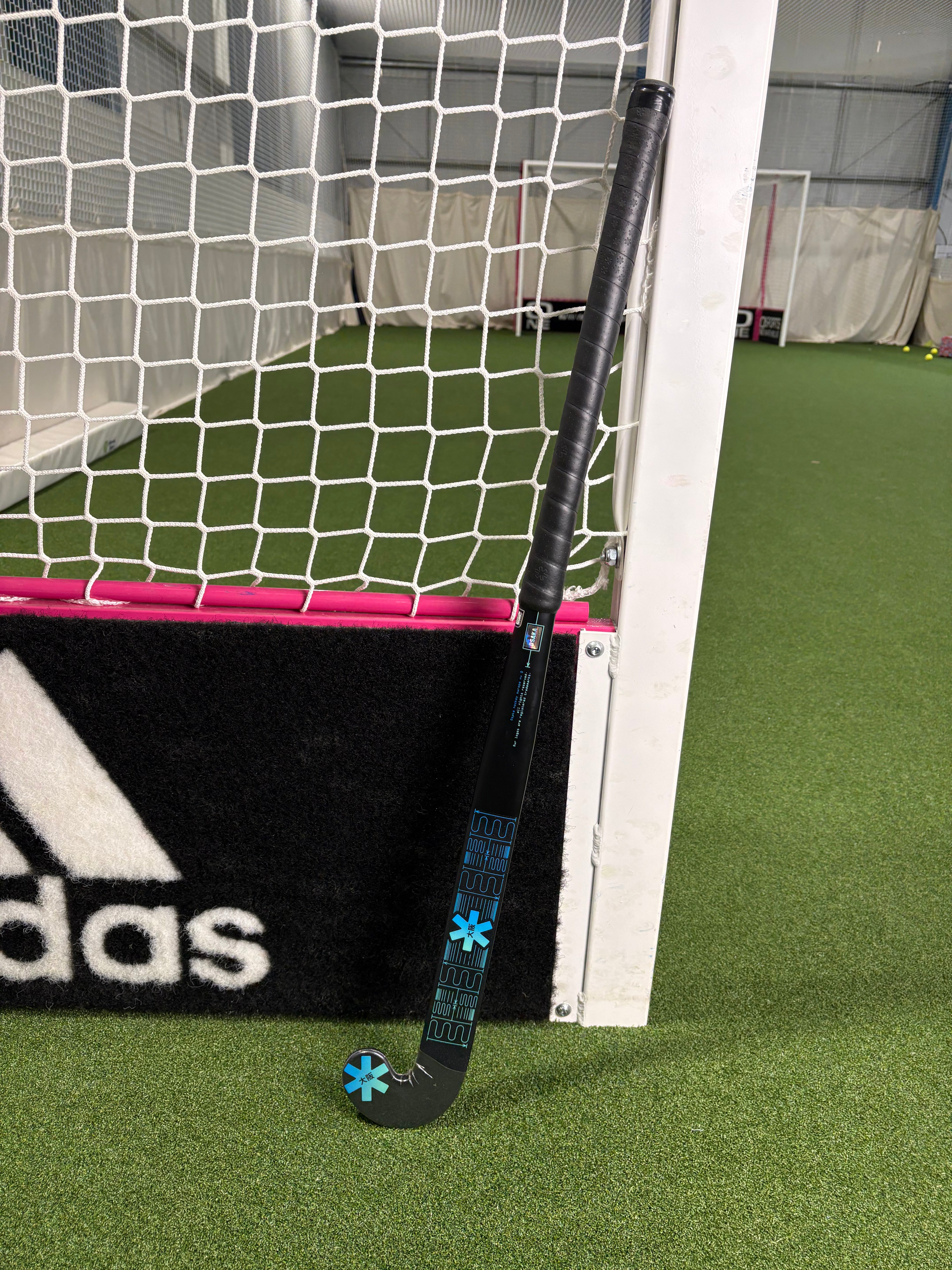 Osaka Mid Bow 10 Blue Junior Hockey Stick Ex-Display | ONE Sports Warehouse