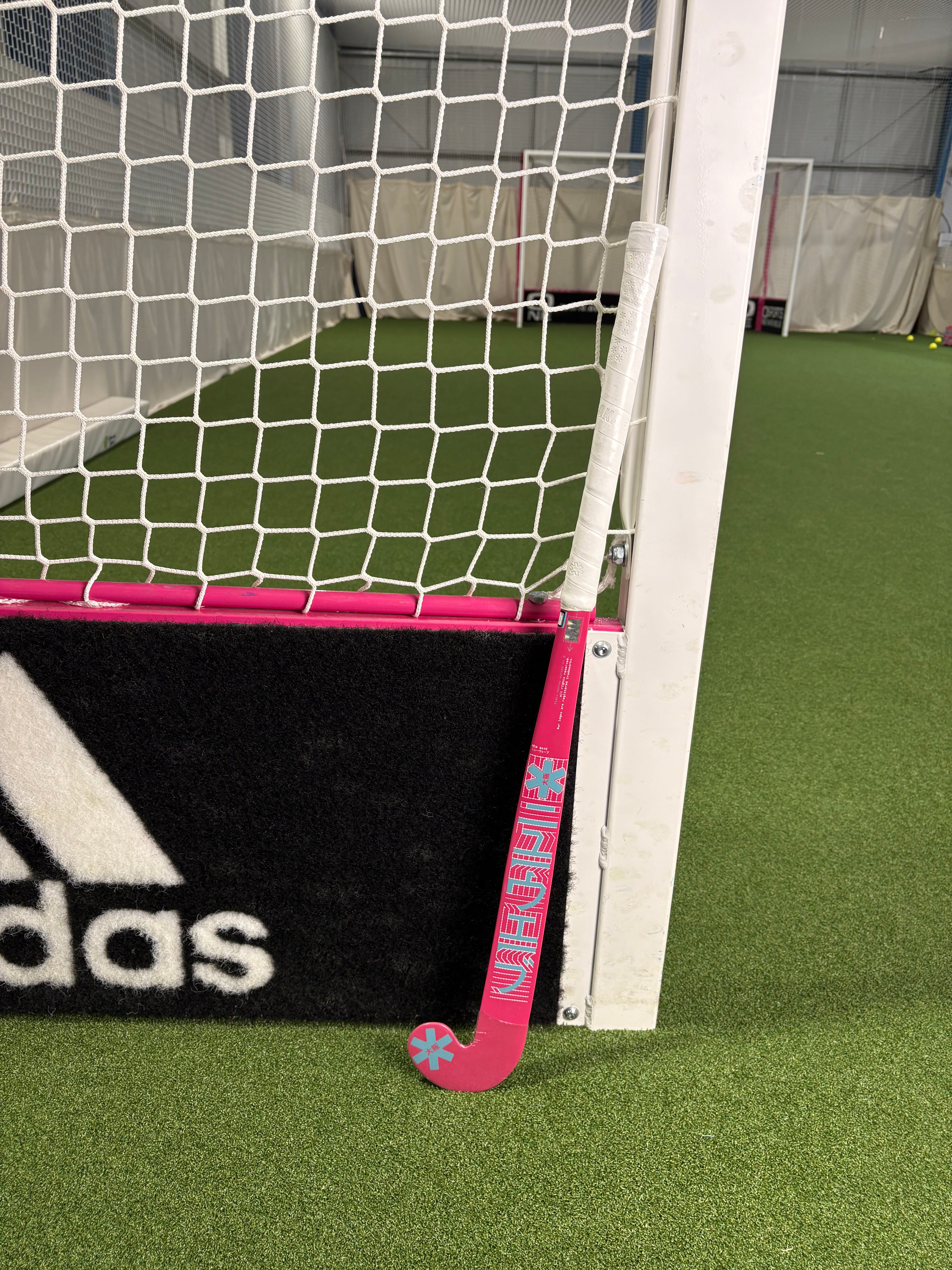 Osaka Mid Bow WD Junior Indoor Hockey Stick Ex-Display | ONE Sports Warehouse